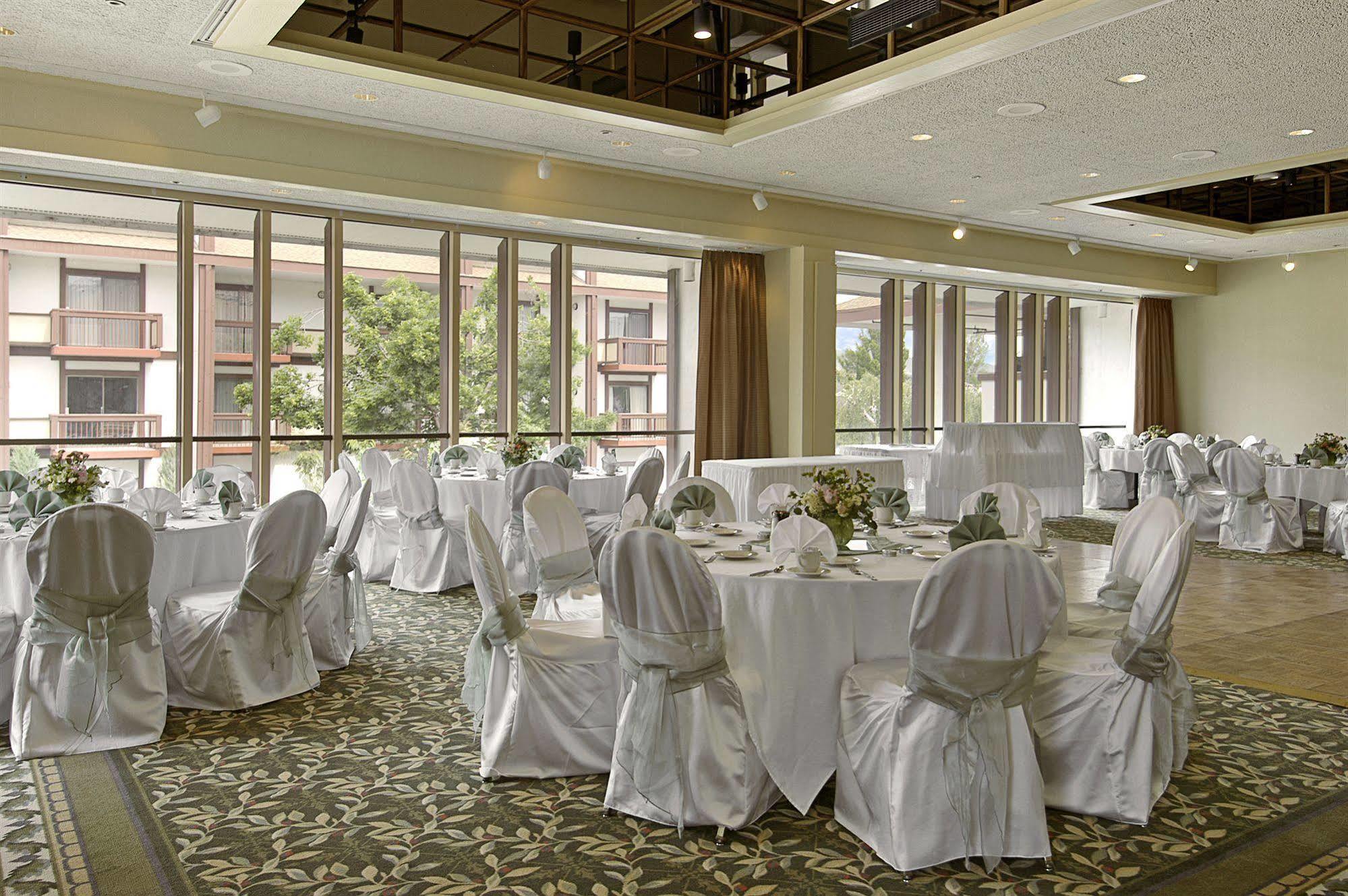 Red Lion Hotel Wenatchee City Center Eksteriør billede